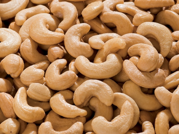 Terri Lynn Product - Giant Cashews